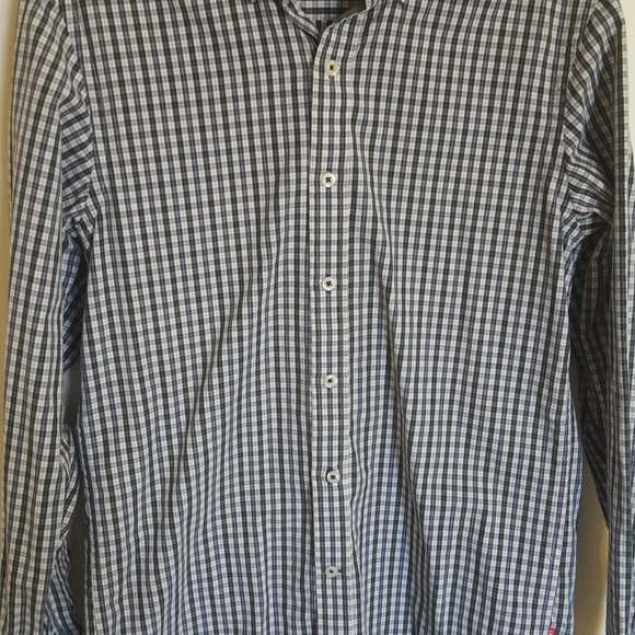 IZOD Men Size Small Long Sleeve Checkered Shirt - Picture 1 of 6